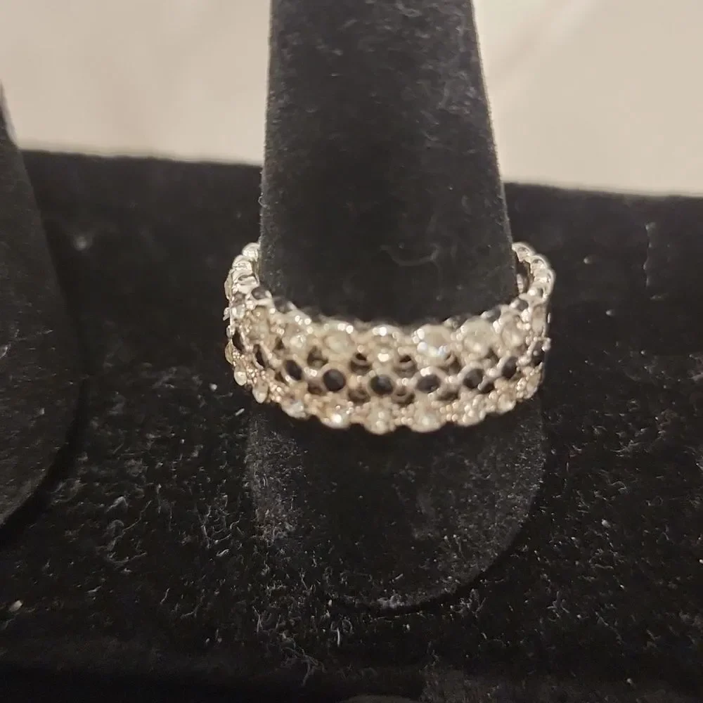 STS Silver Rhinestone‎ & Sapphire Wideband Ring